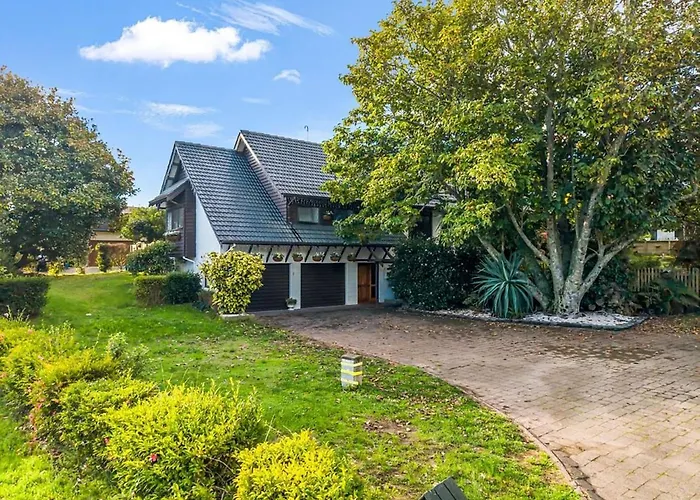 Redwoods - 6br & 6ba - Large Groups - Free Parking *