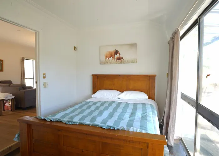 別荘 Redwoods - 6br & 6ba - Large Groups - Free Parking