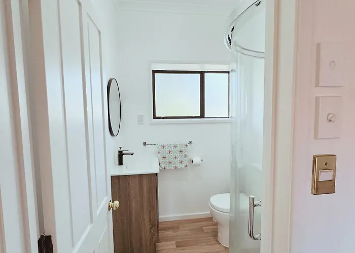 別荘 Redwoods - 6br & 6ba - Large Groups - Free Parking ロトルア