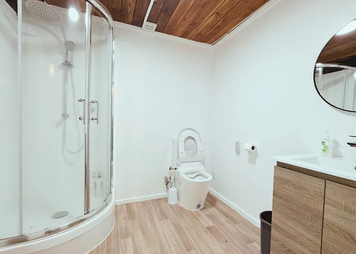 Redwoods - 6br & 6ba - Large Groups - Free Parking